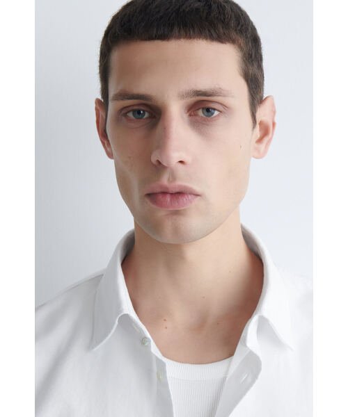 COS（コス）の「コットンオックスフォードシャツ（シャツ/ブラウス・メンズ・ホワイト/ホワイト×ブルー・S/XL/L/M）」の13枚目の写真