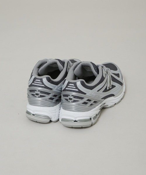 NEW BALANCE(ニューバランス)の「new balance/1906R(スニーカー・レディース・グレー・23/24/25)」の6枚目の写真