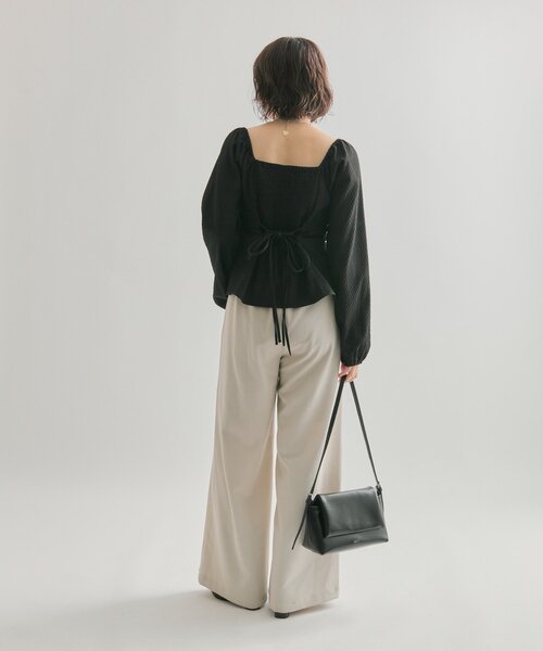 mystic（ミスティック）の「【3色展開】長袖パフビスチェブラウス（シャツ/ブラウス・レディース・ブラウン/ブラック/オフホワイト・FREE）」の8枚目の写真