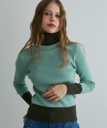 バイカラーニットタートルプルオーバー / Bi-Color Knit Turtle Pullover