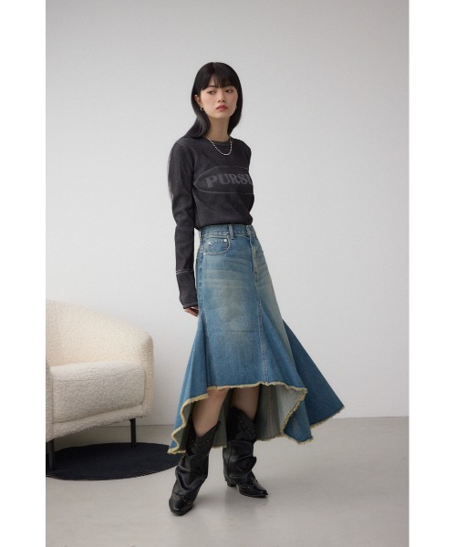 AZUL by moussy（アズールバイマウジー）の「AZUL DENIM イレヘムデニムスカート（デニムスカート・レディース・ブルー/ライトブラック・MEDIUM/SMALL）」の5枚目の写真