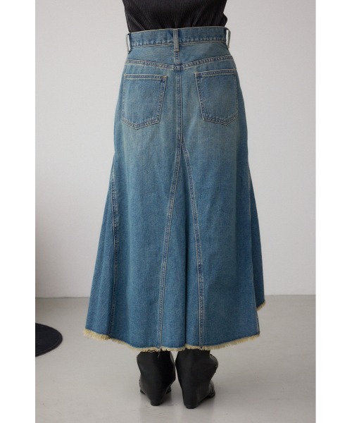 AZUL by moussy（アズールバイマウジー）の「AZUL DENIM イレヘムデニムスカート（デニムスカート・レディース・ブルー/ライトブラック・MEDIUM/SMALL）」の9枚目の写真
