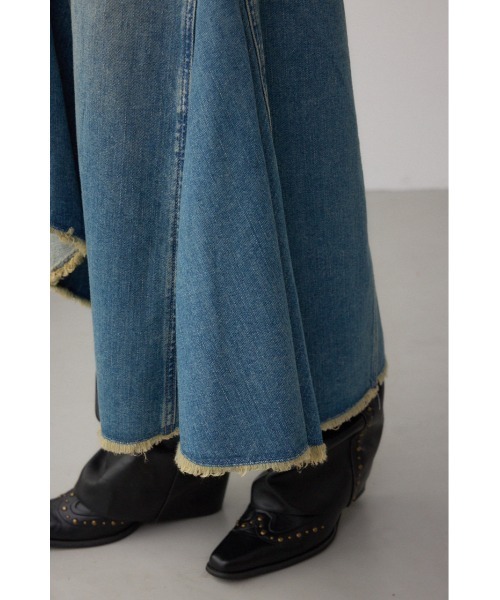 AZUL by moussy（アズールバイマウジー）の「AZUL DENIM イレヘムデニムスカート（デニムスカート・レディース・ブルー/ライトブラック・MEDIUM/SMALL）」の13枚目の写真