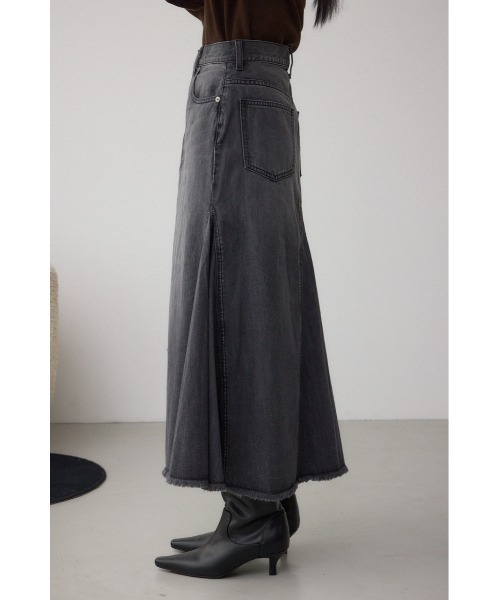 AZUL by moussy（アズールバイマウジー）の「AZUL DENIM イレヘムデニムスカート（デニムスカート・レディース・ブルー/ライトブラック・MEDIUM/SMALL）」の18枚目の写真