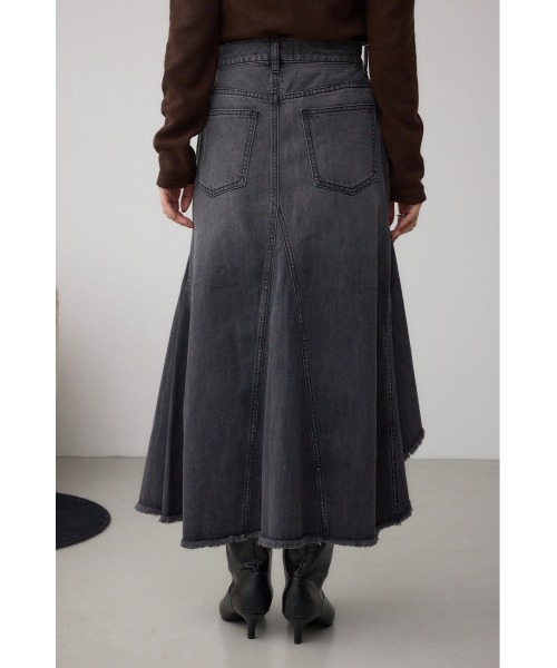 AZUL by moussy（アズールバイマウジー）の「AZUL DENIM イレヘムデニムスカート（デニムスカート・レディース・ブルー/ライトブラック・MEDIUM/SMALL）」の20枚目の写真