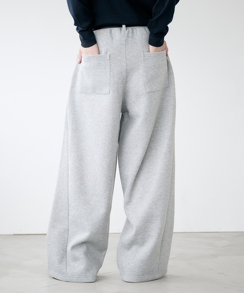 Adoon plain(アドーンプレーン)の「2-Tuck Wide Curve Sweat Pants / 2タックワイドカーブスウェットパンツ(その他パンツ・メンズ・ライトグレー/ブラック・SMALL/MEDIUM/LARGE)」の9枚目の写真