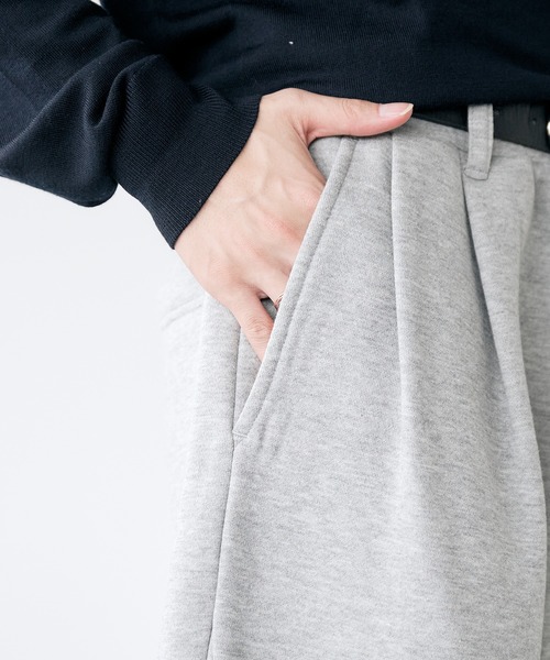 Adoon plain(アドーンプレーン)の「2-Tuck Wide Curve Sweat Pants / 2タックワイドカーブスウェットパンツ(その他パンツ・メンズ・ライトグレー/ブラック・SMALL/MEDIUM/LARGE)」の13枚目の写真