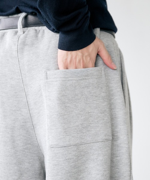 Adoon plain(アドーンプレーン)の「2-Tuck Wide Curve Sweat Pants / 2タックワイドカーブスウェットパンツ(その他パンツ・メンズ・ライトグレー/ブラック・SMALL/MEDIUM/LARGE)」の14枚目の写真