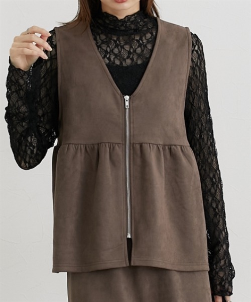 nissen(ニッセン)の「フェイクスエードペプラムベスト【セットアップ対応】(ベスト・レディース・ブラウン/グレー/ブラック/アイボリー・M/L/LL)」の1枚目の写真