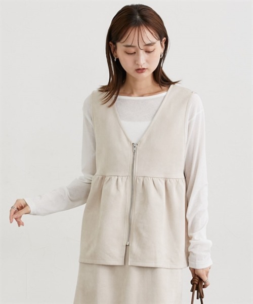 nissen(ニッセン)の「フェイクスエードペプラムベスト【セットアップ対応】(ベスト・レディース・ブラウン/グレー/ブラック/アイボリー・M/L/LL)」の12枚目の写真