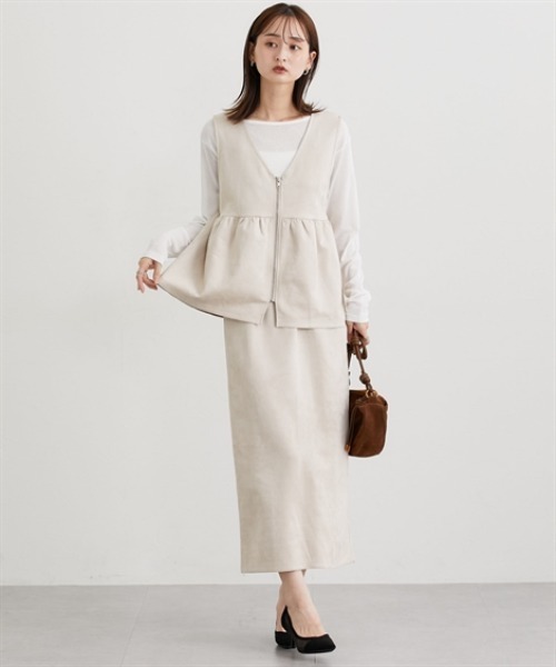 nissen(ニッセン)の「フェイクスエードペプラムベスト【セットアップ対応】(ベスト・レディース・ブラウン/グレー/ブラック/アイボリー・M/L/LL)」の14枚目の写真