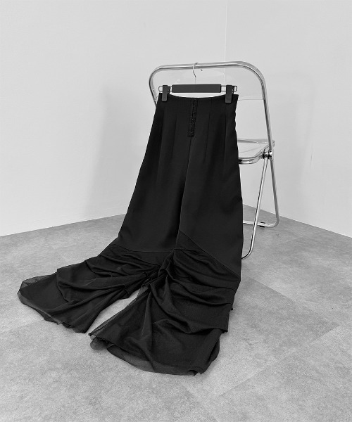LVEU.(ラブユ.)の「【LVEU.】ハイウエストチュールタックパンツ / ボトムス パンツ スラックス チュール ワイドパンツ 切替 タック ストレート モード ブラック フリーサイズ(その他パンツ・レディース・ブラック・FREE)」の7枚目の写真