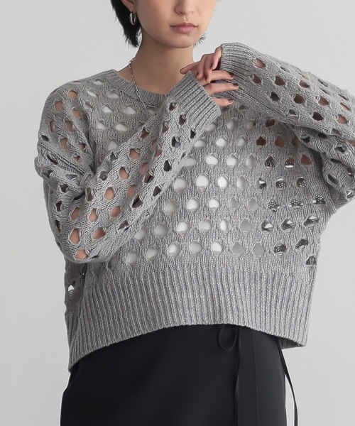 for/c(フォーシー)の「大きめメッシュウール混ニット【サスティナブル】(ニット/セーター・レディース・オフホワイト/チャコール/グレー・L/M)」の10枚目の写真