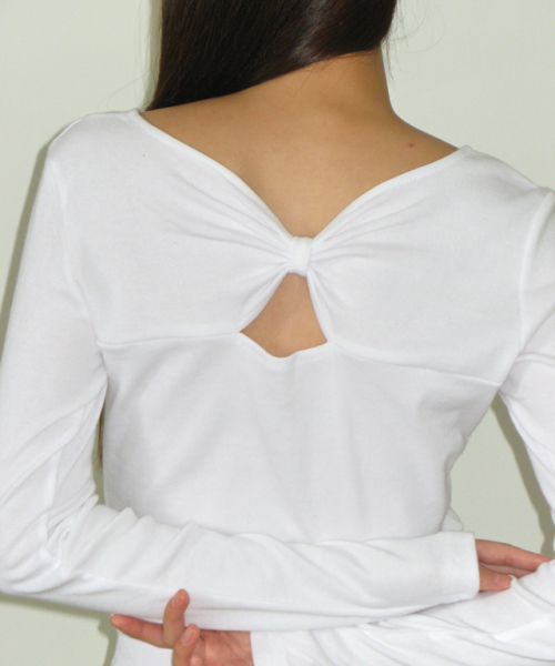 RONRON（ロンロン）の「KNOT RIBBON SLIT LONG SLEEVE WHITE（Tシャツ/カットソー・レディース・その他・FREE）」の5枚目の写真