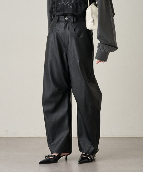 mline（エムライン）の「[mline]レザーカーブパンツ（その他パンツ・レディース・ブラック/ブラウン・1/2）」の12枚目の写真