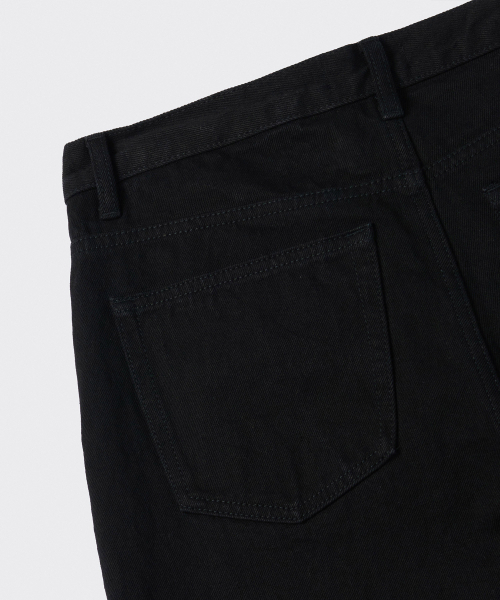 MUSINSA STANDARD（ムシンサスタンダード）の「ストレートデニムパンツ[ブラック]（デニムパンツ・メンズ・その他・40/38/42/36/34/32/30/31/33/26/27/28/29）」の7枚目の写真