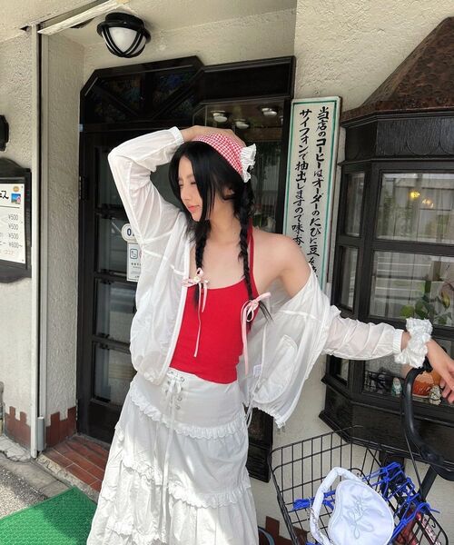 YOUHEE(ユヒ)の「EYELET SLEEVELESS RED(Tシャツ/カットソー・レディース・その他・FREE)」の4枚目の写真
