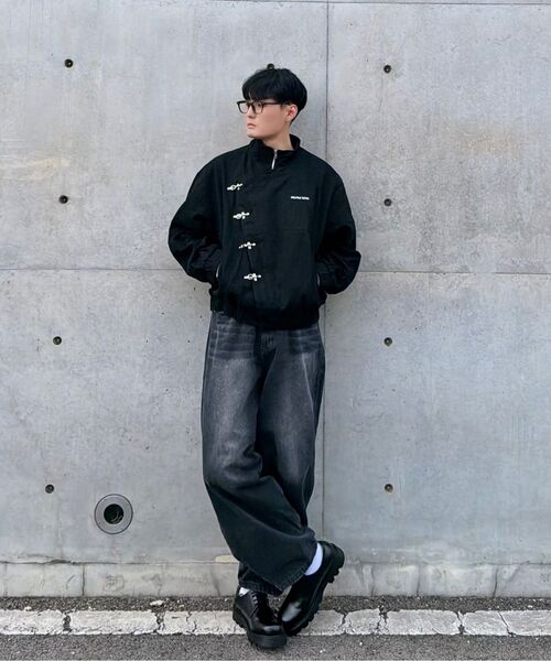 VTWO(ブイツー)の「バルーンフィットカーブドワイドデニムパンツ (ブラック)(デニムパンツ・レディース・その他・SMALL/MEDIUM/LARGE)」の3枚目の写真