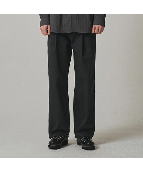XERO（ゼロ）の「Deep One Tuck Chino Pants [3 Colors]（その他パンツ・メンズ・チャコール/ネイビー・LARGE/MEDIUM/X-LARGE）」の2枚目の写真