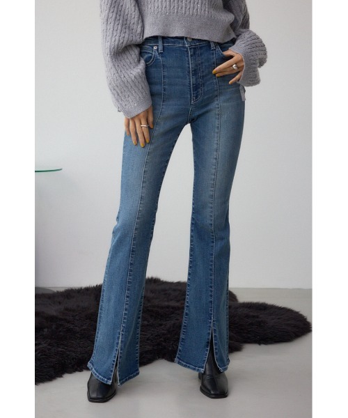 AZUL by moussy(アズールバイマウジー)の「【WEB限定】AZUL DENIM センターステッチスリットフレアデニム(デニムパンツ・レディース・ライトブラック/ブルー/ワンウォッシュ・LARGE/SMALL/MEDIUM)」の11枚目の写真
