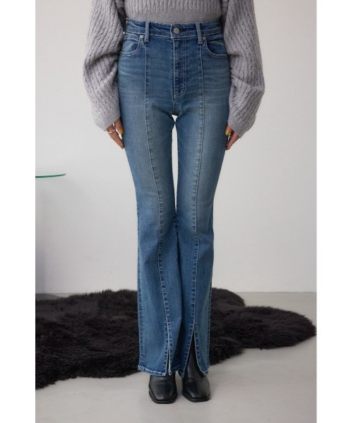 AZUL by moussy(アズールバイマウジー)の「【WEB限定】AZUL DENIM センターステッチスリットフレアデニム(デニムパンツ・レディース・ライトブラック/ブルー/ワンウォッシュ・LARGE/SMALL/MEDIUM)」の14枚目の写真