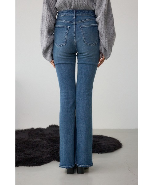 AZUL by moussy(アズールバイマウジー)の「【WEB限定】AZUL DENIM センターステッチスリットフレアデニム(デニムパンツ・レディース・ライトブラック/ブルー/ワンウォッシュ・LARGE/SMALL/MEDIUM)」の16枚目の写真
