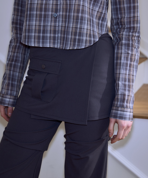 ROSEFRANTZ（ロゼフランツ）の「Wrap Skirt & Pintuck Pants [Charcoal]（その他パンツ・レディース・チャコールグレー・SMALL/MEDIUM）」の2枚目の写真