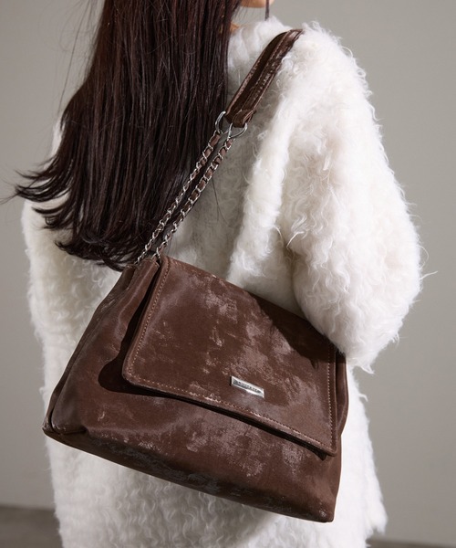 apres jour mignon（アプレジュールミニョン）の「【apresjour mignon×ARIAZ】スエード風ハンドバッグ（ハンドバッグ・レディース・オフホワイト/ブラック/ダークブラウン・ONESIZE）」の14枚目の写真