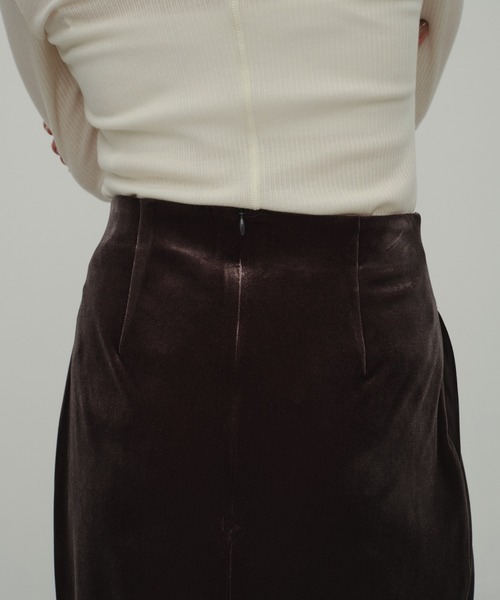 CITY TOKYO（シティトウキョウ）の「Velor Tuck Skirt/ベロアタックスカート（スカート・レディース・ブラック/ダークグレー・1/2）」の18枚目の写真