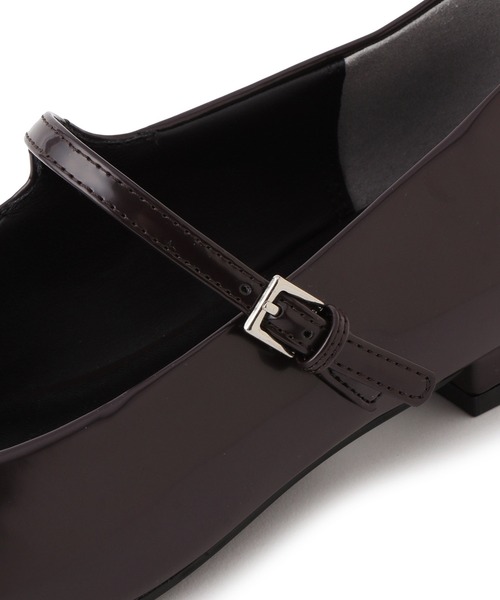 ADAM ET ROPE'（アダムエロペ）の「メリージェーンスクエアパンプス（パンプス・レディース・ブラック/ダークブラウン・24.5/24/23.5/23）」の21枚目の写真