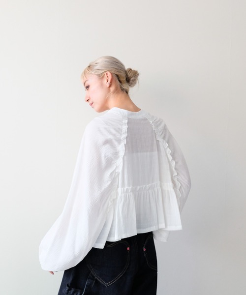 DOLLUPOOPS(ドールアップウップス)の「Back Frill Gathered Blouse(バックフリルギャザーブラウス)(シャツ/ブラウス・レディース・オフホワイト/ブラック・FREE)」の19枚目の写真
