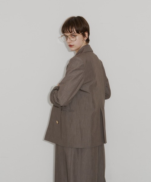 room153（ルームイチゴサン）の「ピンストライプパワーショルダージャケット（テーラードジャケット・レディース・グレイッシュベージュ/ピンク・FREE）」の10枚目の写真
