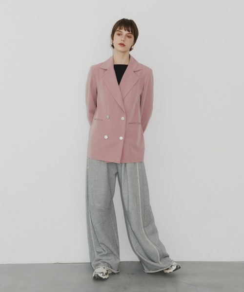 room153（ルームイチゴサン）の「ピンストライプパワーショルダージャケット（テーラードジャケット・レディース・グレイッシュベージュ/ピンク・FREE）」の6枚目の写真
