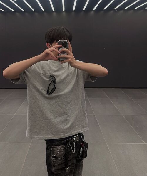 URBANSTOFF(アーバンストッフ)の「クロップボックスティー(グレー)(Tシャツ/カットソー・レディース・その他・LARGE/MEDIUM)」の8枚目の写真