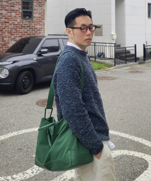 BLOND9(ブロンドナイン)の「スノー レグラン ラウンド ニット_ブルーブラック(ニット/セーター・レディース・その他・LARGE/MEDIUM/X-LARGE)」の4枚目の写真