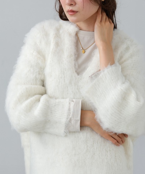 Bab(バブ)の「インナーセットキーネックケガキニットトップス(ニット/セーター・レディース・オフホワイト/ライトグリーン/グレー・FREE)」の2枚目の写真