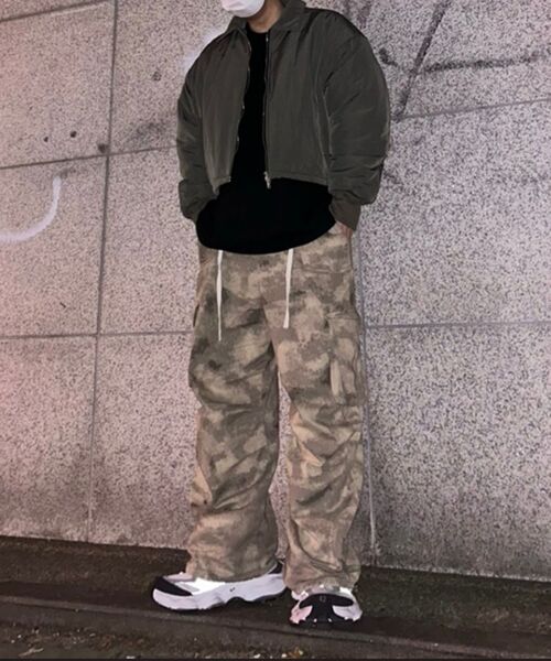 FLAWSROOM(フローズルーム)の「Matt Crop Puffer KHAKI(ダウンジャケット/コート・メンズ・その他・MEDIUM/LARGE)」の13枚目の写真