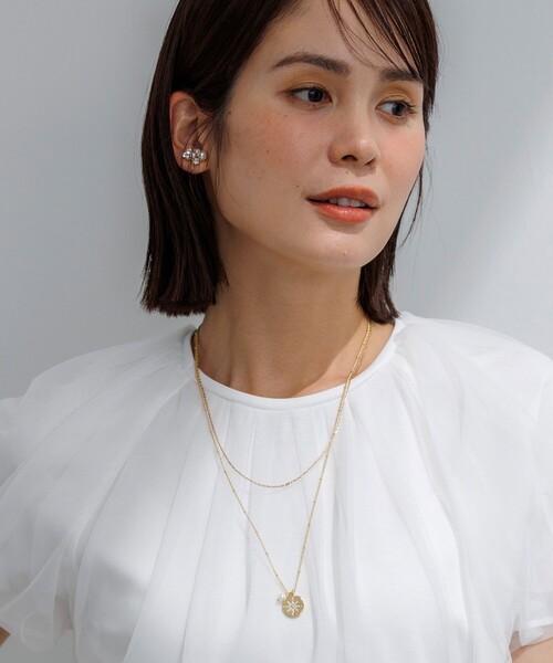 組曲(クミキョク)の「ビジューコレクティブ イヤリング(イヤリング・レディース・ゴールド系・F)」の3枚目の写真