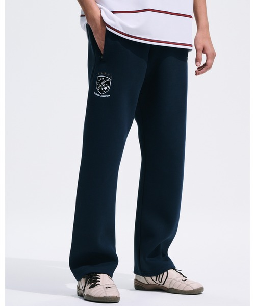 F.C.Real Bristol（エフシーレアルブリストル）の「CHAMPIONS BONDING SWEAT PANTS（スウェットパンツ・メンズ・ネイビー/ブラック/グレー・SMALL/MEDIUM/LARGE/X-LARGE/XX-LARGE）」の4枚目の写真