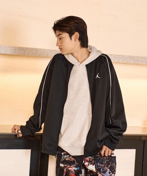 JORDAN BRAND（ジョーダンブランド）の「《セットアップ対応商品》ジョーダン ブルックリン メンズ トリコット トラックジャケット / Jordan Brooklyn Men's Tricot Track Jacket IO0745-010 Black（ブルゾン・メンズ・ブラック・XL/L/S/2XL/M）」の3枚目の写真