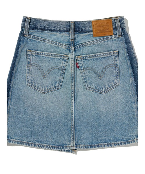 Levi's(リーバイス)の「Levi's/リーバイス デコンストラクテッド エッジ スカート ミディアムインディゴ(デニムスカート・レディース・インディゴブルー・23inch/24inch/25inch/26inch/27inch/28inch)」の10枚目の写真