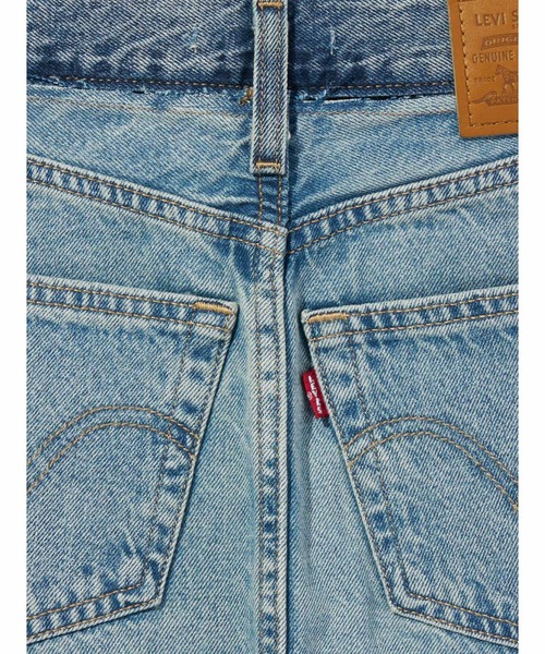Levi's(リーバイス)の「Levi's/リーバイス デコンストラクテッド エッジ スカート ミディアムインディゴ(デニムスカート・レディース・インディゴブルー・23inch/24inch/25inch/26inch/27inch/28inch)」の11枚目の写真