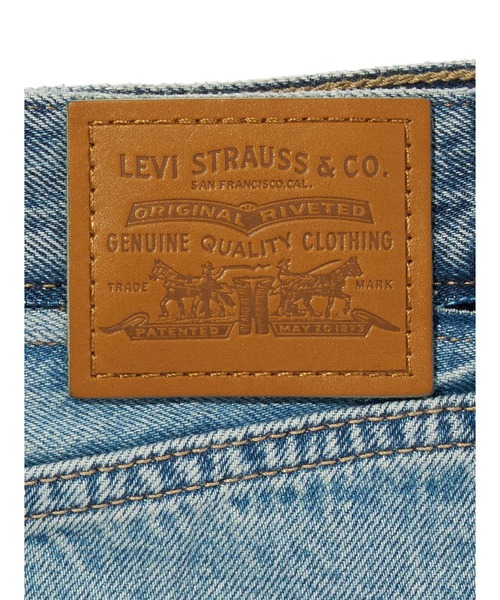 Levi's(リーバイス)の「Levi's/リーバイス デコンストラクテッド エッジ スカート ミディアムインディゴ(デニムスカート・レディース・インディゴブルー・23inch/24inch/25inch/26inch/27inch/28inch)」の13枚目の写真