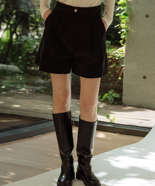 TILL I DIE(ティルアイダイ)の「Corduroy two turk short pants_Black(その他パンツ・レディース・その他・SMALL/MEDIUM)」の1枚目の写真