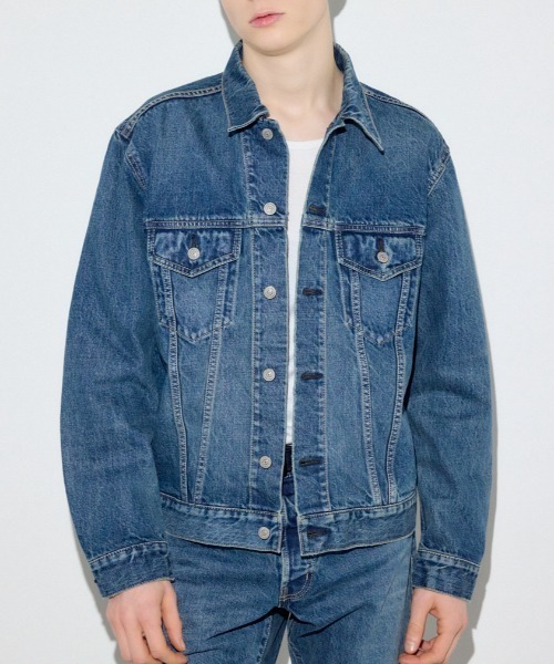 AZUL by moussy(アズールバイマウジー)の「サードタイプデニムジャケット(デニムジャケット・メンズ・ブラック/ブルー・LARGE/MEDIUM/SMALL)」の1枚目の写真