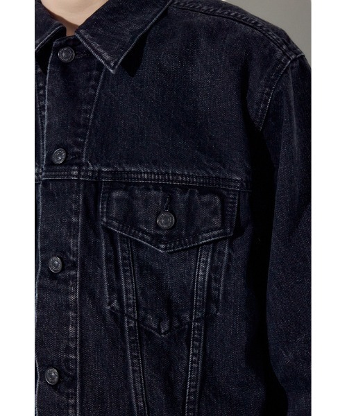 AZUL by moussy(アズールバイマウジー)の「サードタイプデニムジャケット(デニムジャケット・メンズ・ブラック/ブルー・LARGE/MEDIUM/SMALL)」の11枚目の写真