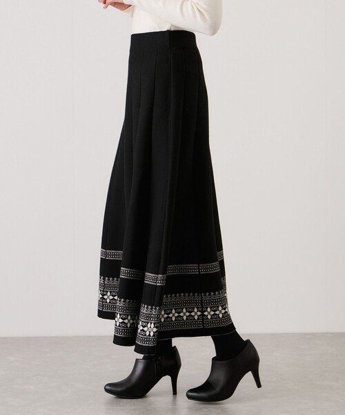 Jayro(ジャイロ)の「モードラインジャガードニットスカート(スカート・レディース・ブラック系その他/ブラック系その他3/ブラック系その他2・FREE)」の15枚目の写真
