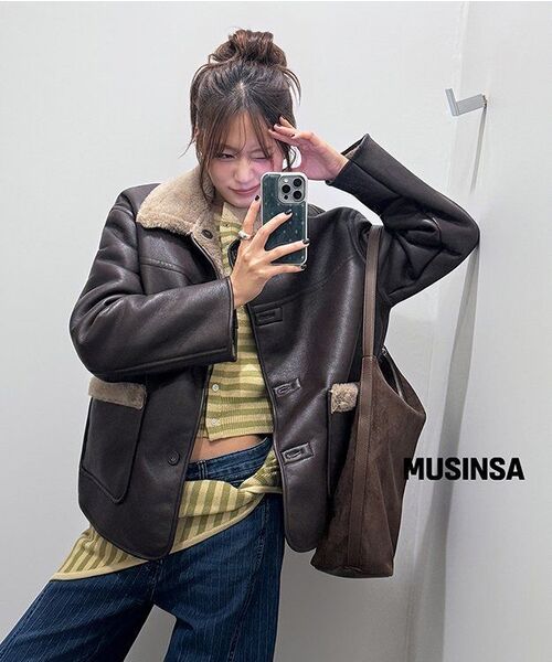 MUSINSA STANDARD WOMAN（ムシンサスタンダードウーマン）の「ウィメンズ シンセティックスウェード スラウチ ショルダーバッグ [ダークブラウン]（ショルダーバッグ・レディース・その他・FREE）」の19枚目の写真