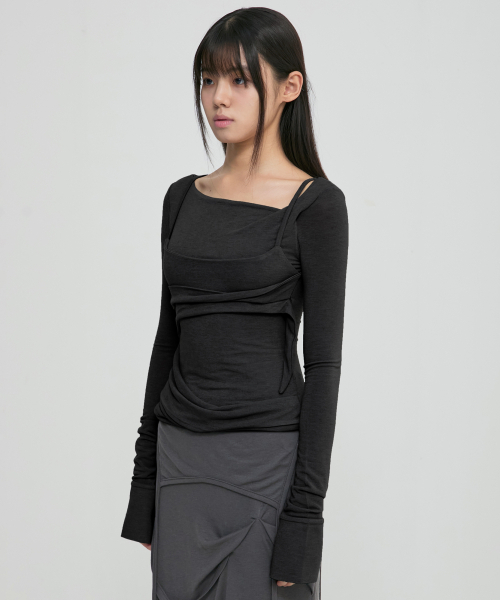 FLAREUP(フレアアップ)の「Layered Bustier Long Sleeve (FL-105_Black)(Tシャツ/カットソー・レディース・ブラック・OS)」の2枚目の写真