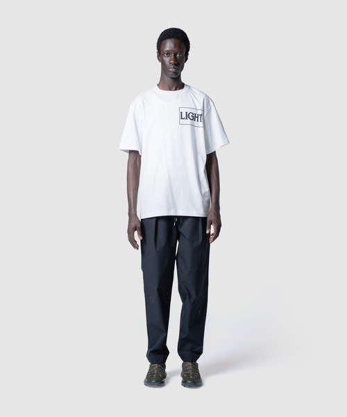 yoshiokubo(ヨシオクボ)の「yoshiokubo ヨシオクボ / STRETCH TUCK PT ストレッチイージーテーパードパンツ / YKS26405(その他パンツ・メンズ・ブラック・3/2)」の2枚目の写真